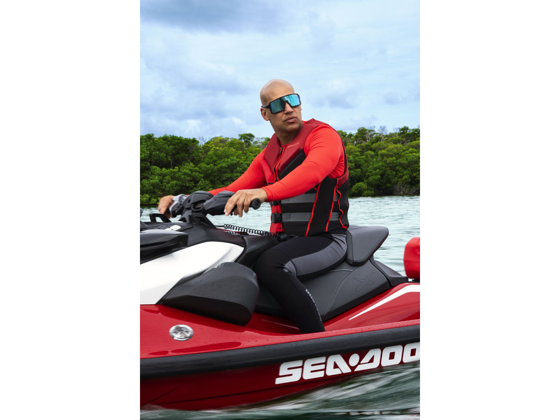 2024 Sea-Doo RXP-X 325 + Tech Package in College Station, Texas - Photo 6