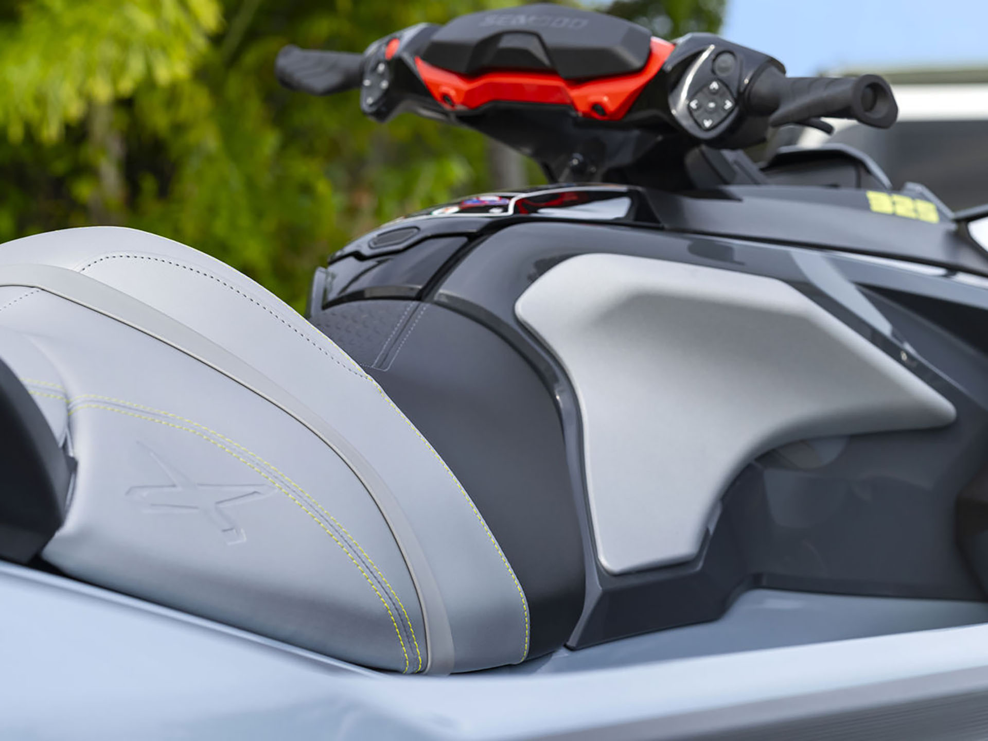 2024 Sea-Doo RXT-X 325 + Tech Package in Barrington, New Hampshire - Photo 5