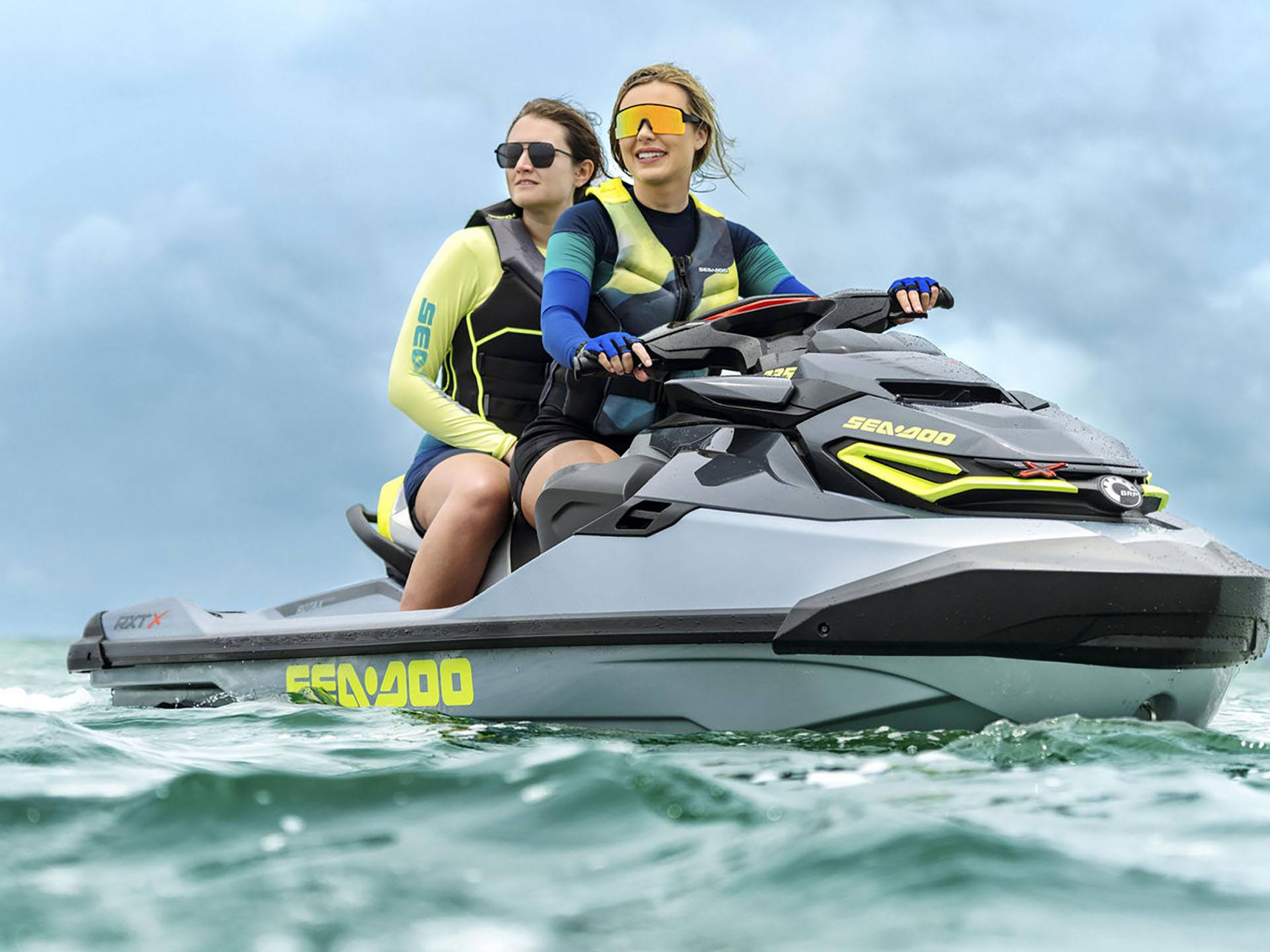 New 2024 SeaDoo RXTX 325 + Tech Package Fiery Red Premium