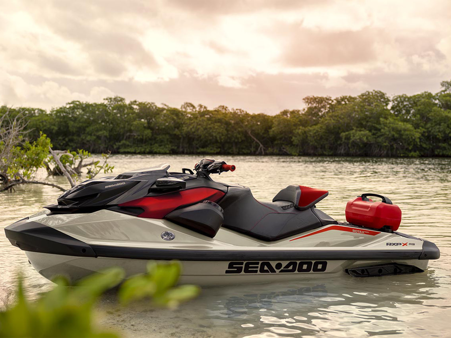 2025 Sea-Doo RXP-X 325 + Tech Package in Queensbury, New York - Photo 14