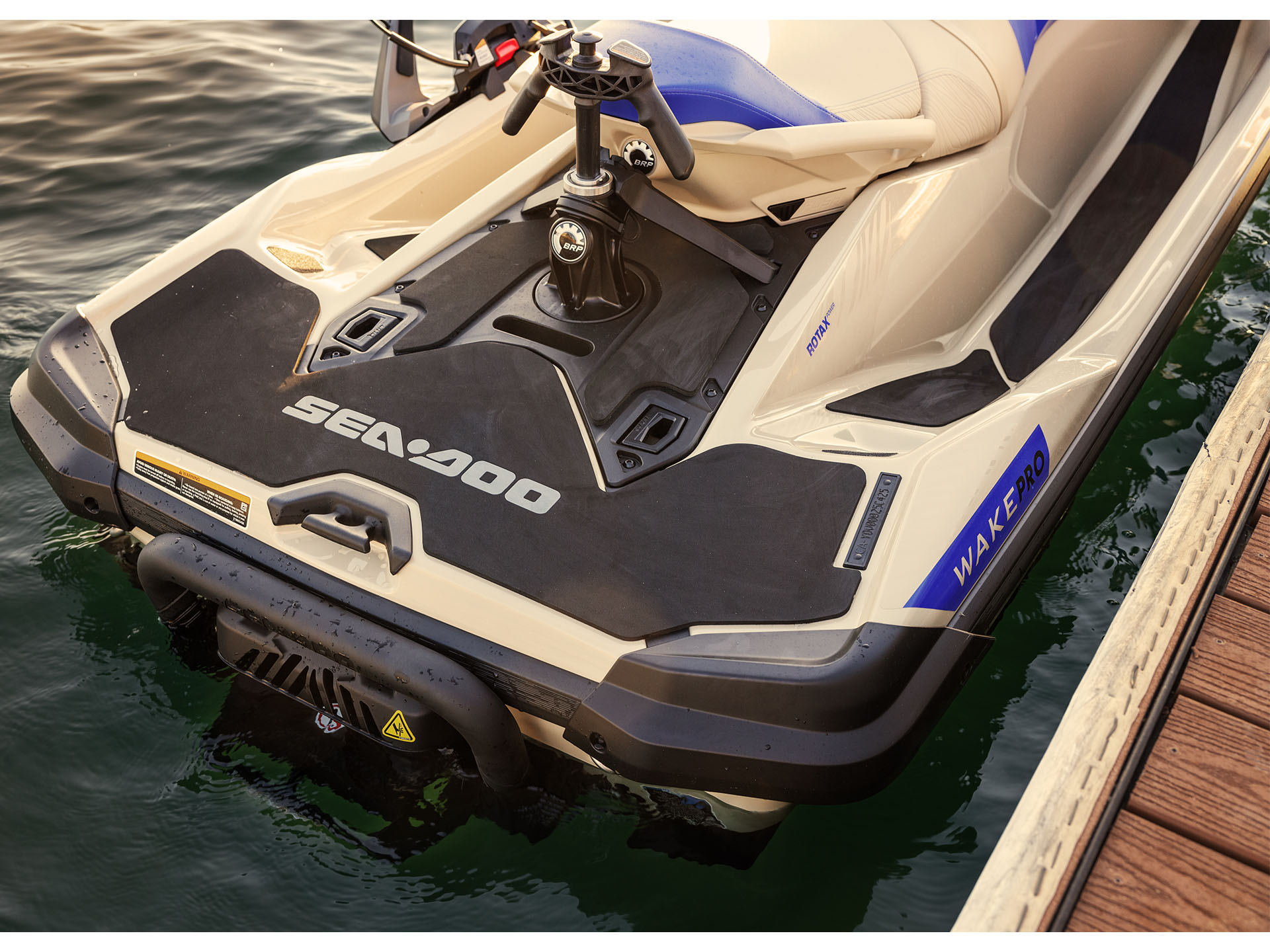 2025 Sea-Doo Wake Pro 230 in Dickinson, North Dakota - Photo 10