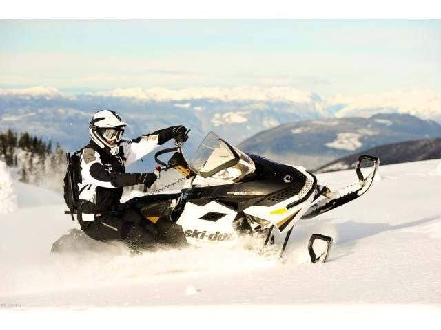 2012 Ski-Doo Summit® X® E-TEC® 800R 163 ES in Devils Lake, North Dakota - Photo 3
