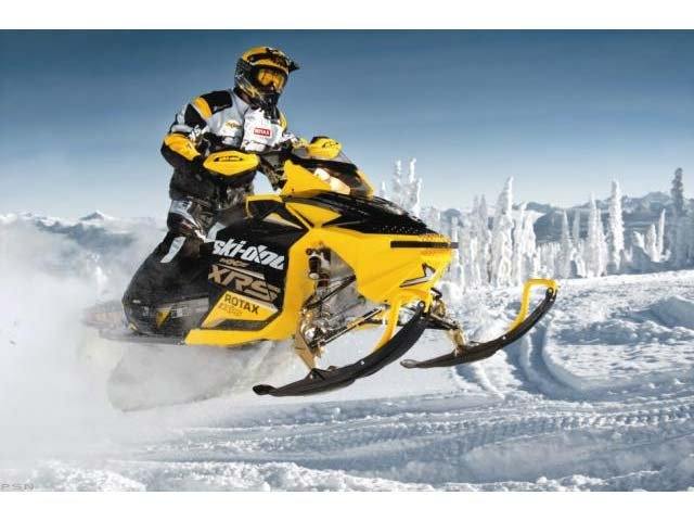 2012 Ski-Doo MX Z®  X®-RS E-TEC 800R in Saint Johnsbury, Vermont - Photo 2