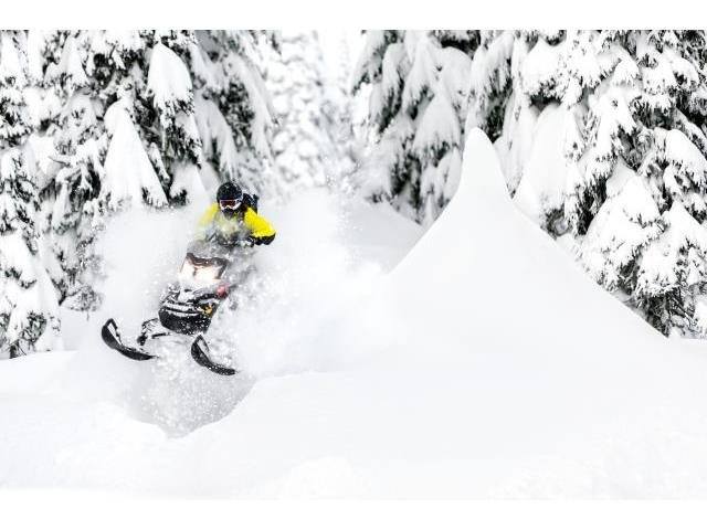 2016 Ski-Doo Summit SP T3 163 800R E-TEC, PowderMax 3.0" in Island Park, Idaho - Photo 5