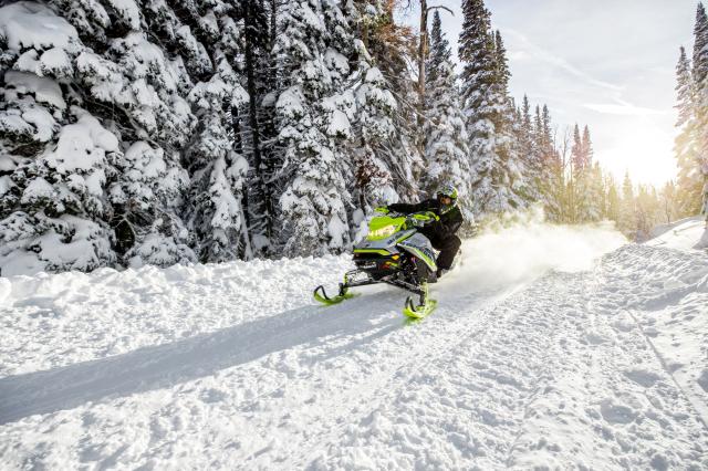 2018 Ski-Doo Renegade X-RS 850 E-TEC ES Ripsaw 1.5 in Rutland, Vermont - Photo 13
