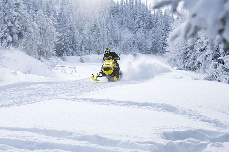 2022 Ski-Doo Renegade X-RS 850 E-TEC ES w/ Smart-Shox, Ice Ripper XT 1.25 w/ Premium Color Display in Epsom, New Hampshire - Photo 6