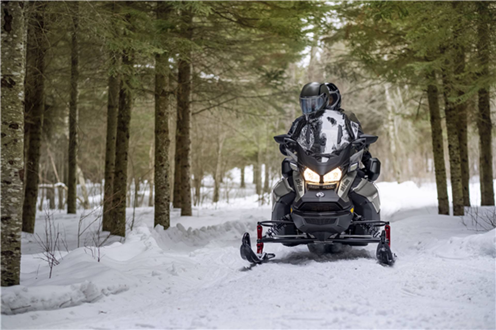 2023 Ski-Doo Grand Touring Limited 900 ACE ES Silent Track II 1.25 in Wallingford, Connecticut - Photo 2
