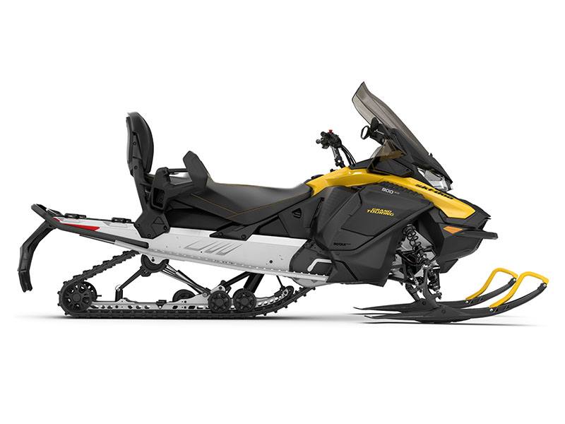 2023 Ski-Doo Grand Touring Sport 900 ACE ES Silent Track II 1.25 in Suamico, Wisconsin - Photo 2