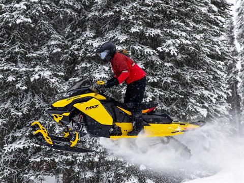 2023 Ski-Doo MXZ Blizzard 600R E-TEC ES Ice Ripper XT 1.25 in Saint Johnsbury, Vermont - Photo 4