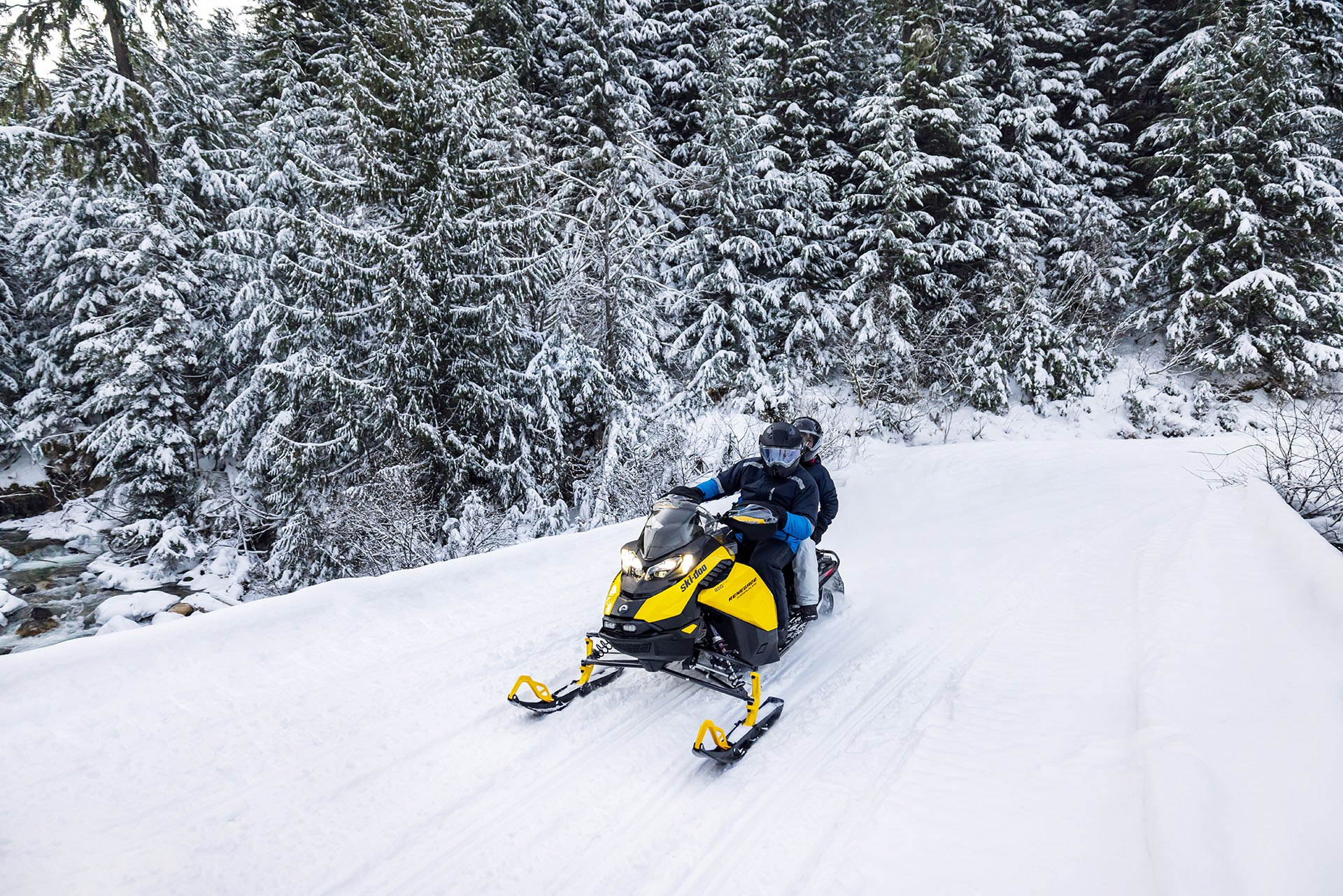 2023 Ski-Doo Renegade Adrenaline 850 E-TEC ES Ripsaw 1.25 in Saint Johnsbury, Vermont - Photo 10