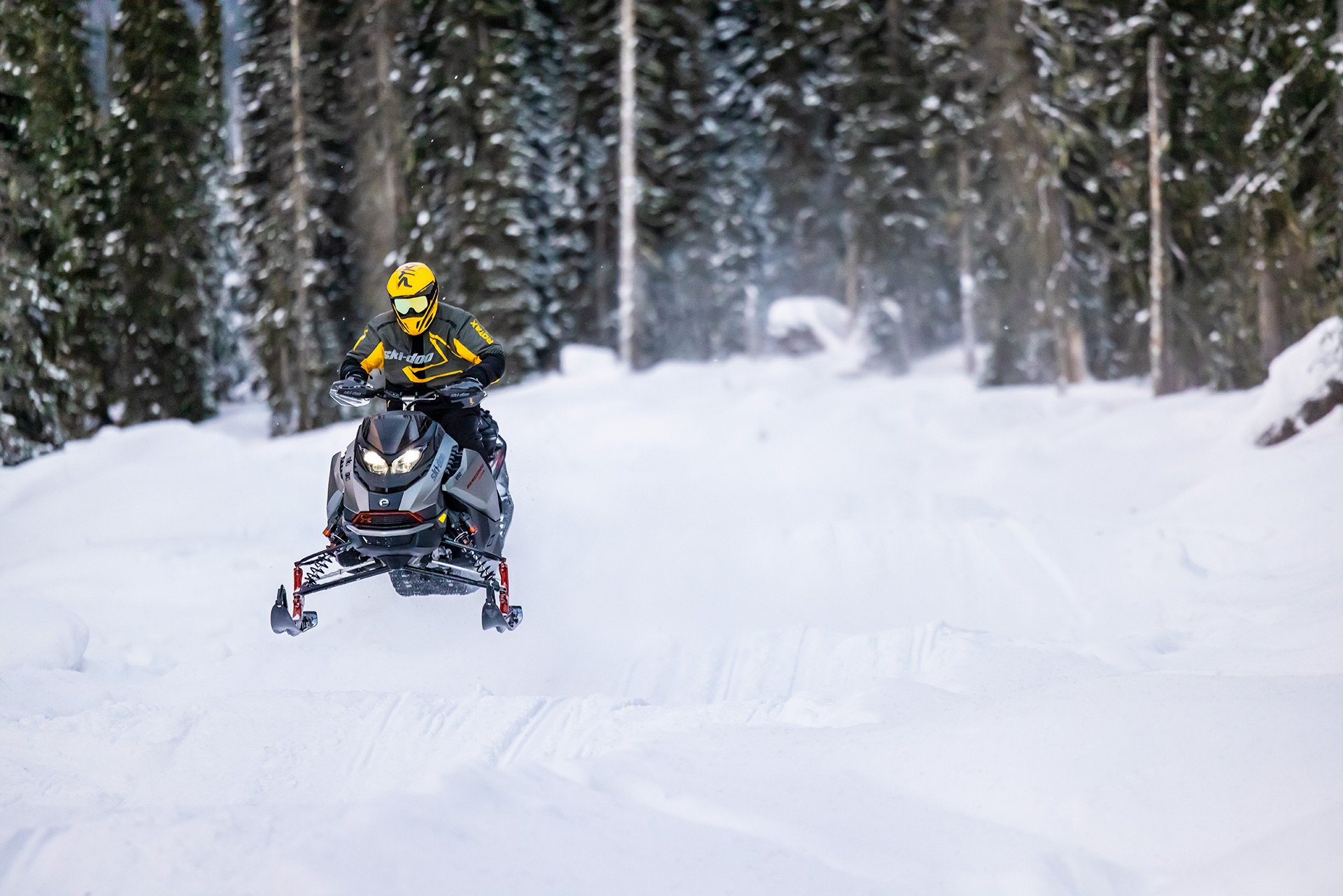 2023 Ski-Doo Renegade X-RS 850 E-TEC ES Ice Ripper XT 1.25 Smart-Shox w/ 10.5 in. Touchscreen in Pearl, Mississippi - Photo 9