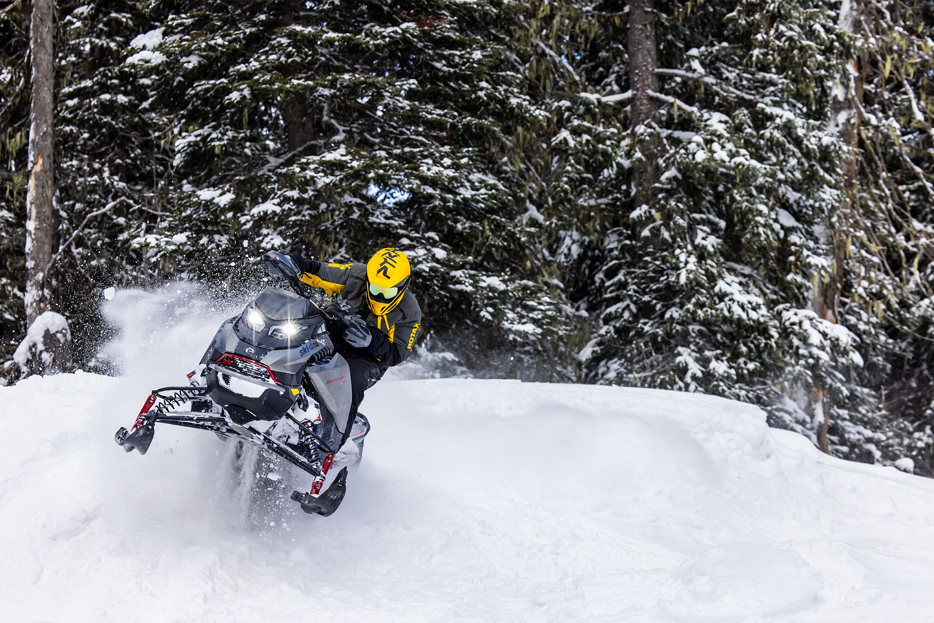 2023 Ski-Doo Renegade X-RS 850 E-TEC ES Ice Ripper XT 1.25 w/ 10.5 in. Touchscreen in Epsom, New Hampshire - Photo 7