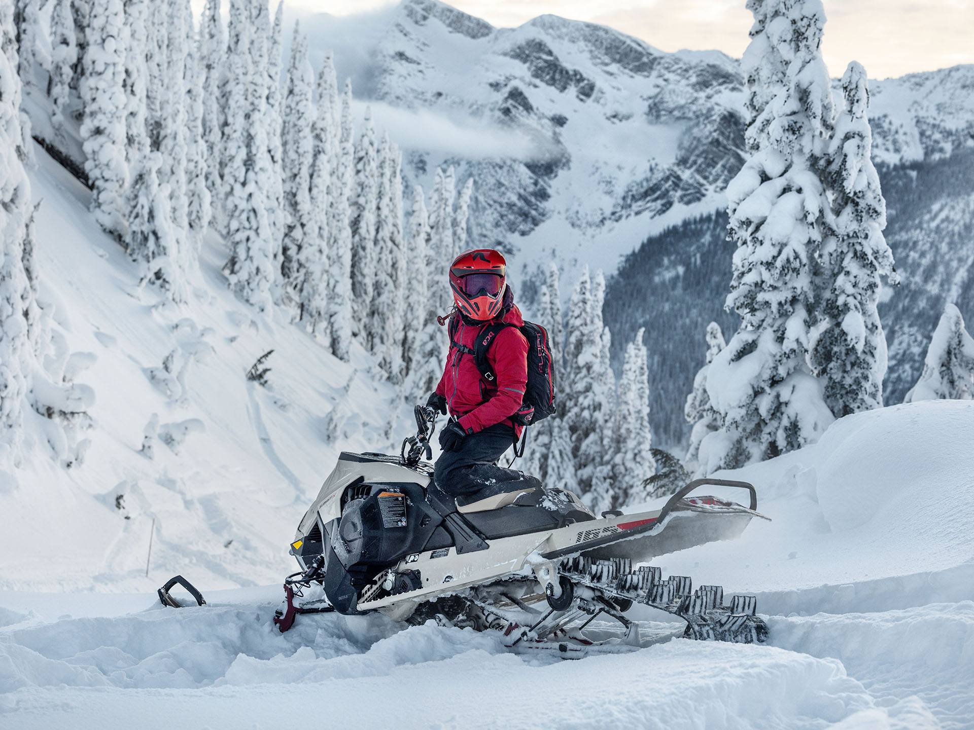 2024 Ski-Doo Summit X 165 850 E-TEC Turbo R SHOT PowderMax X-Light 3.0 w/ FlexEdge HAC in Wasilla, Alaska - Photo 12