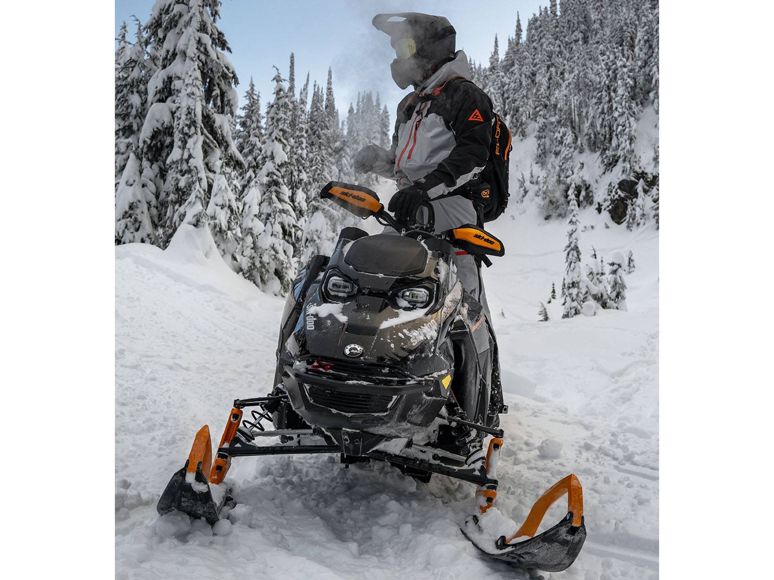 2024 Ski-Doo Summit X Expert 154 850 E-TEC SHOT PowderMax X-Light 3.0 LAC in Colebrook, New Hampshire - Photo 17