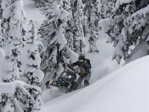 2024 Ski-Doo Summit X Expert 175 850 E-TEC Turbo R SHOT PowderMax X-Light 3.0 w/ 10.25 in. Touchscreen HAC in Colebrook, New Hampshire - Photo 8