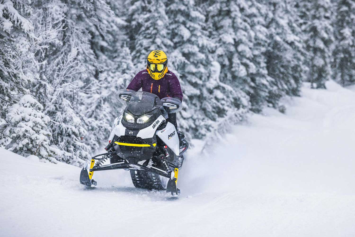 2024 Ski-Doo MXZ Adrenaline with Blizzard Package 129 600R E-TEC ES Ice Ripper XT 1.25 in Hillman, Michigan - Photo 4