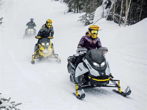 2024 Ski-Doo MXZ X-RS with Competition Package 600R E-TEC Ripsaw II 2-Ply 1.25 in Augusta, Maine - Photo 4