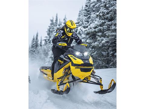 2024 Ski-Doo MXZ X-RS with Competition Package 850 E-TEC Turbo R SHOT Ripsaw II 2-Ply 1.25 in Antigo, Wisconsin - Photo 9