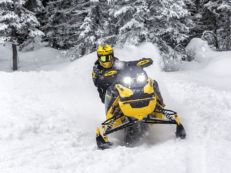 2024 Ski-Doo MXZ X-RS with Competition Package 850 E-TEC Turbo R SHOT Ripsaw II 2-Ply 1.25 in Elk Grove, California - Photo 10