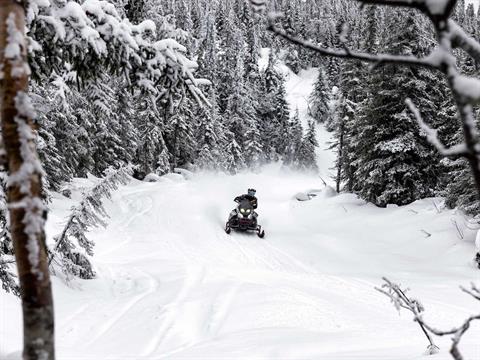 2024 Ski-Doo Renegade X-RS 900 ACE Turbo R ES Ripsaw 1.25 Smart-Shox in Queensbury, New York - Photo 6