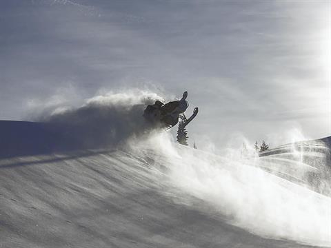 2025 Ski-Doo Summit Adrenaline w/ Edge Package 146 850 E-TEC SHOT PowderMax 2.5 w/ FlexEdge in Antigo, Wisconsin - Photo 9