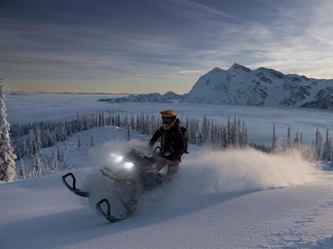 2025 Ski-Doo Summit X 154 850 E-TEC Turbo R SHOT PowderMax Light 2.5 FlexEdge w/ 10.25 in. Touchscreen HAC in Wasilla, Alaska - Photo 10