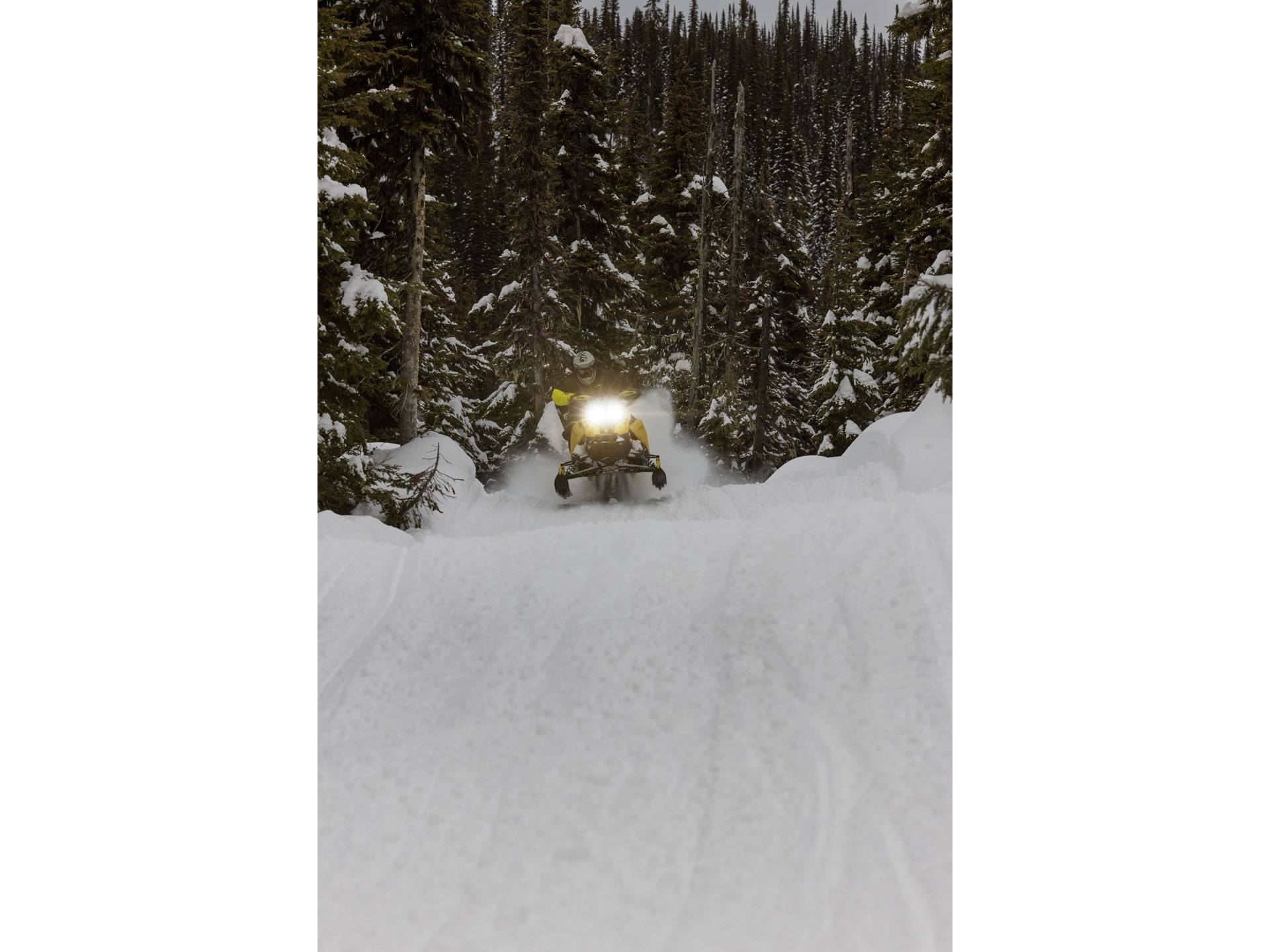 2025 Ski-Doo Backcountry X-RS 146 850 E-TEC Turbo R SHOT Storm 150 1.5 Ski Stance 43 in. w/ 10.25 in. Touchscreen in Queensbury, New York - Photo 19