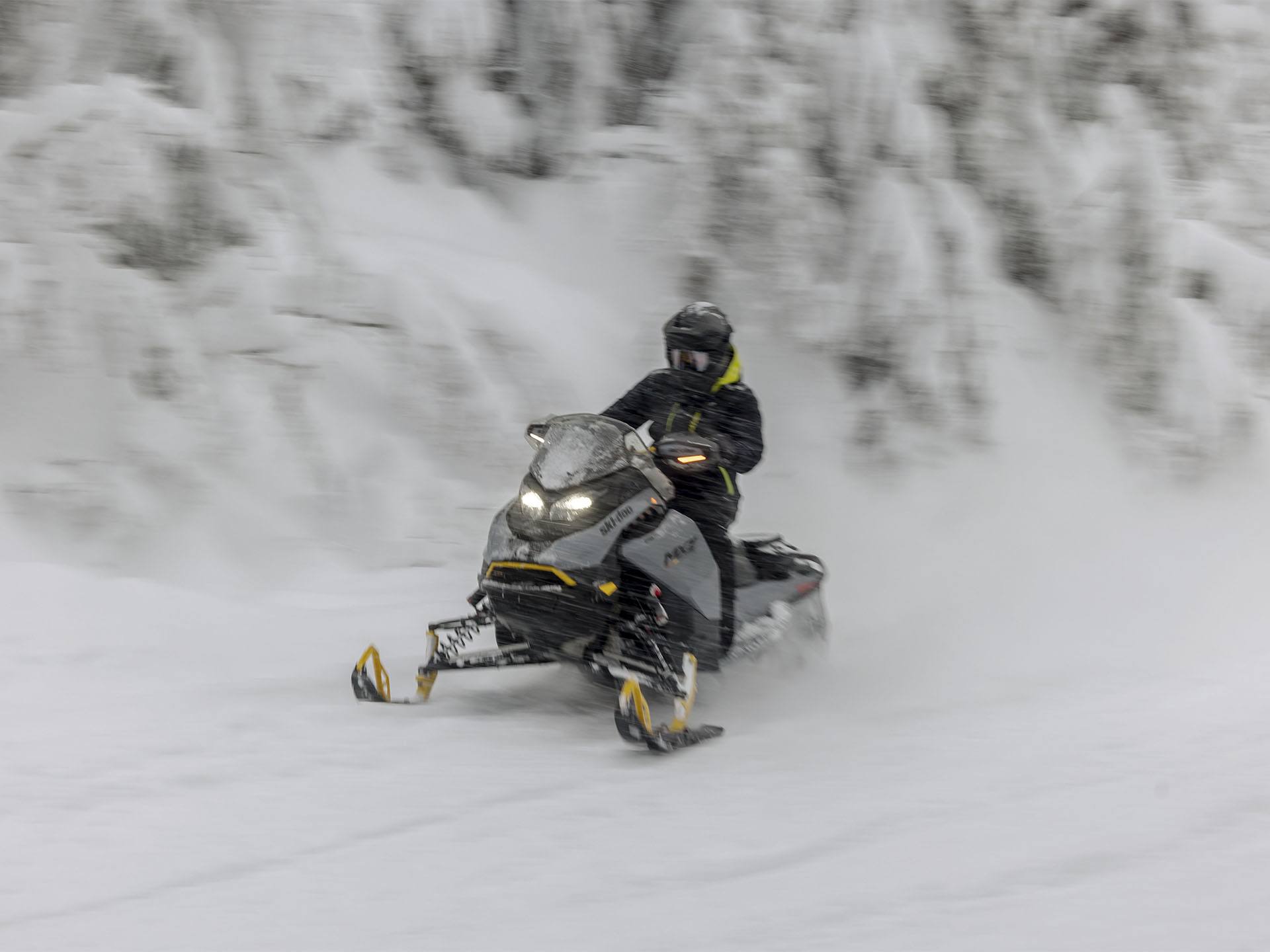 2025 Ski-Doo MXZ Adrenaline w/ Blizzard Package 129 850 E-TEC ES Ice Ripper XT 1.25 in Union Gap, Washington - Photo 12