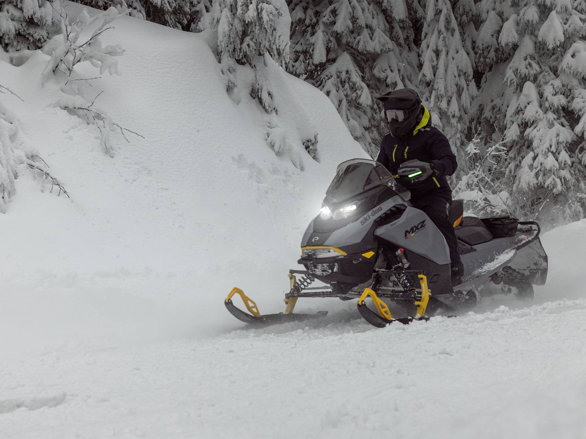 2025 Ski-Doo MXZ Adrenaline w/ Blizzard Package 129 850 E-TEC ES Ice Ripper XT 1.25 in Sheridan, Wyoming - Photo 10