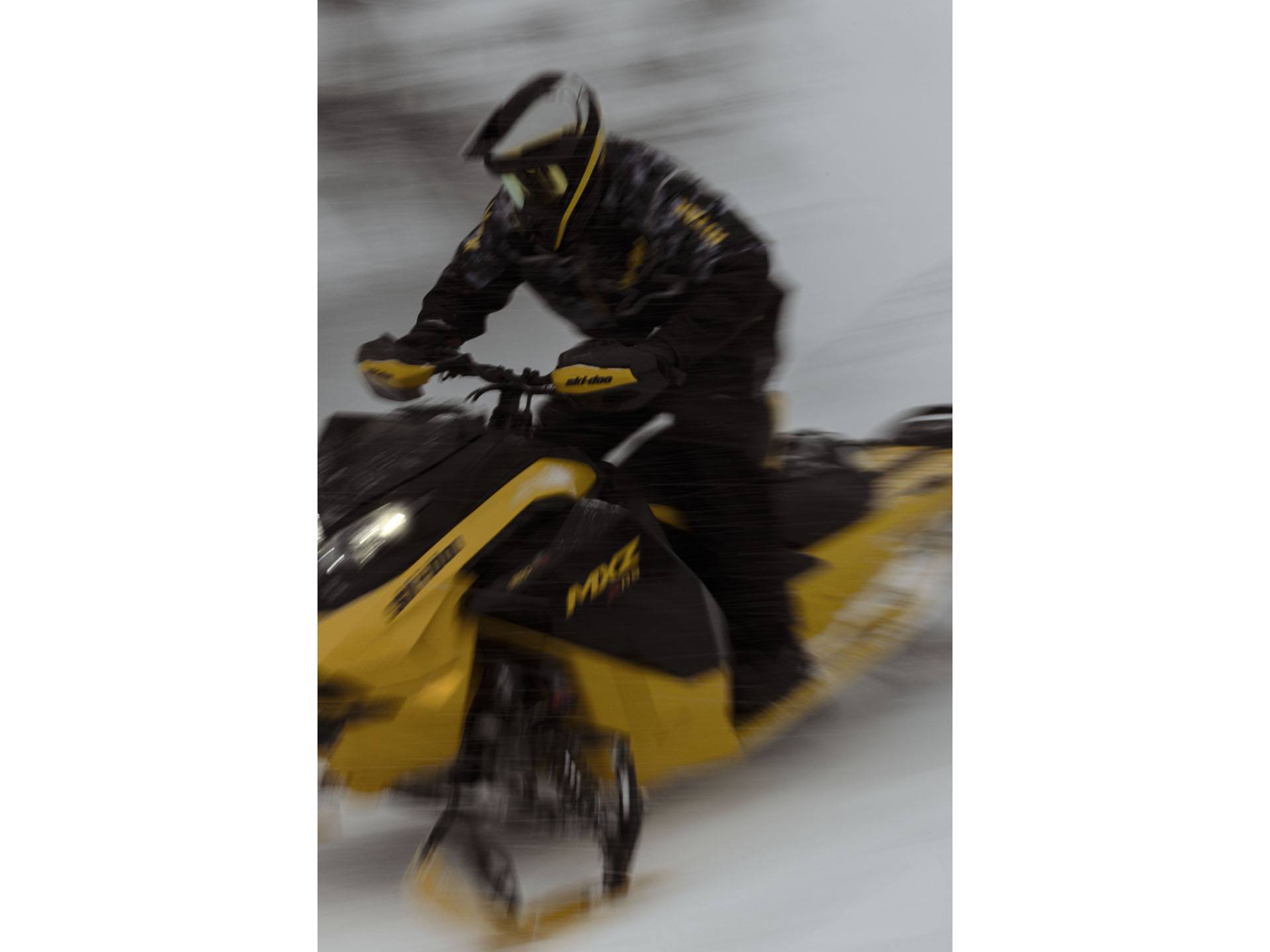 2025 Ski-Doo MXZ X-RS w/ Competition Package 850 E-TEC Turbo R SHOT RipSaw II 2-Ply 1.25 in Sully, Iowa - Photo 19