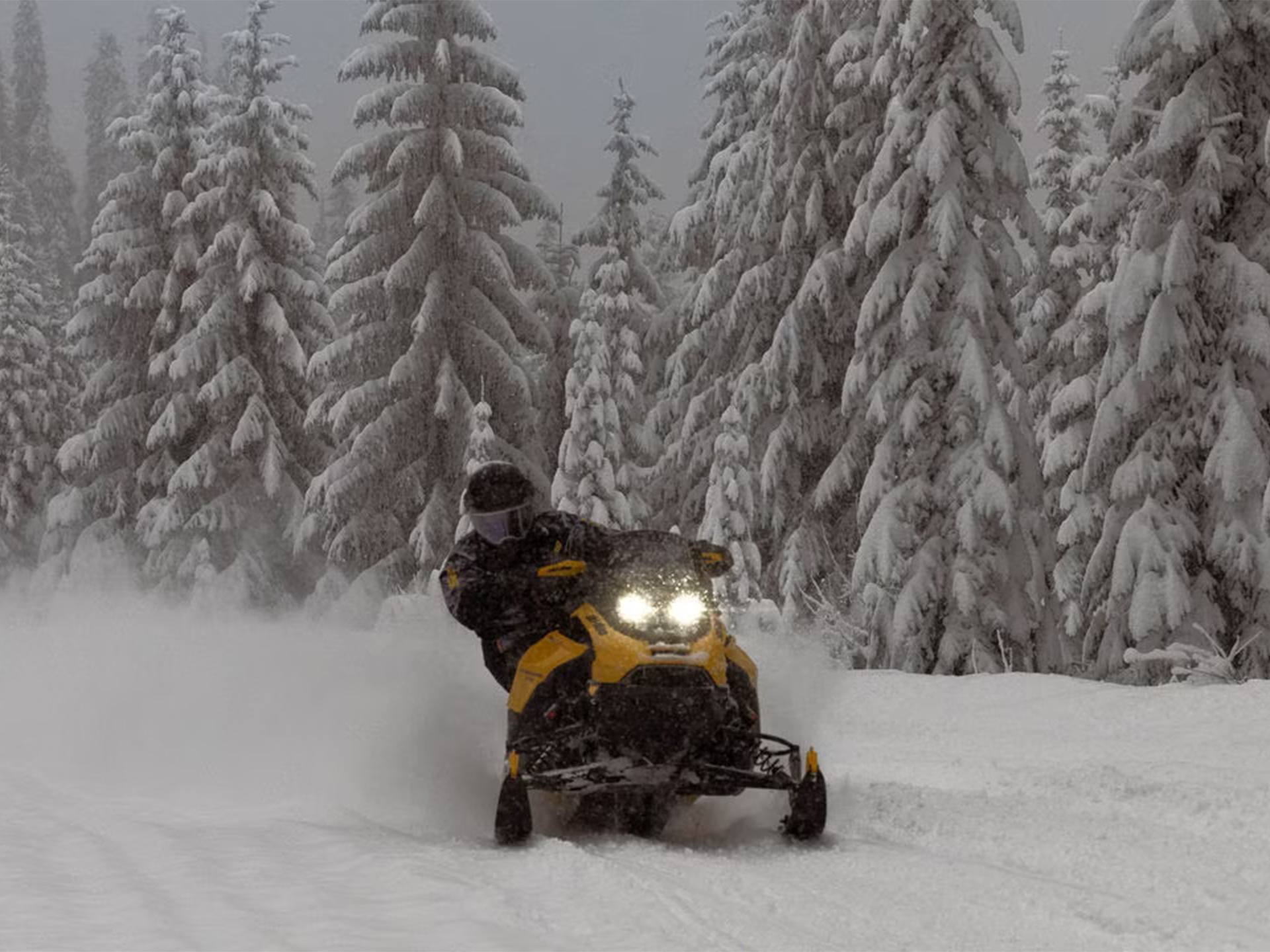 2025 Ski-Doo Renegade X-RS 900 ACE Turbo R ES Ice Ripper XT 1.25 in Queensbury, New York - Photo 7