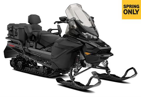 2025 Ski-Doo Expedition SE 850 E-TEC ES Cobra WT 1.8 w/ 7.8 in. LCD Display in Boonville, New York