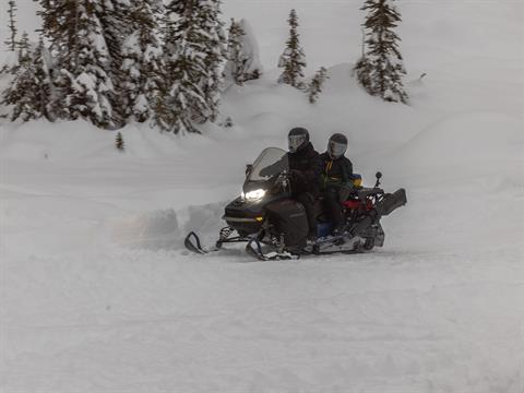 2025 Ski-Doo Expedition SE 900 ACE Turbo R ES Silent Cobra WT 1.5 in Gaylord, Michigan - Photo 13