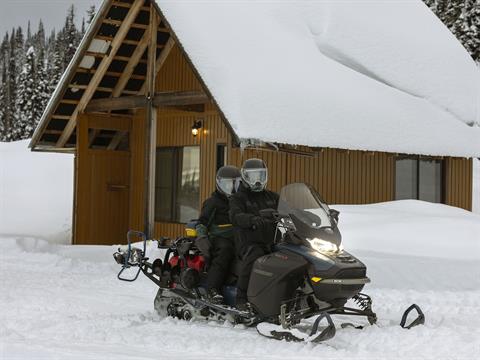 2025 Ski-Doo Expedition SE 900 ACE Turbo R ES Silent Ice Cobra WT 1.5 w/ 7.8 in. LCD Display in Presque Isle, Maine - Photo 9