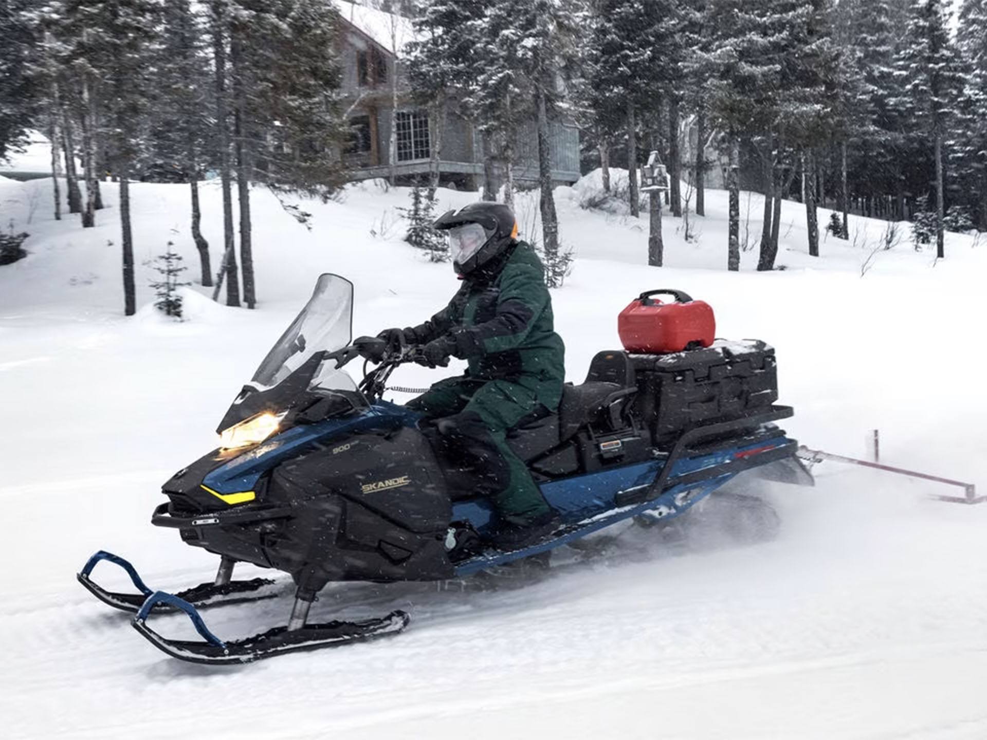 2025 Ski-Doo Skandic SE 900 ACE ES Silent Ice Cobra WT 1.5 Track 20 in. in Saint Johnsbury, Vermont - Photo 12
