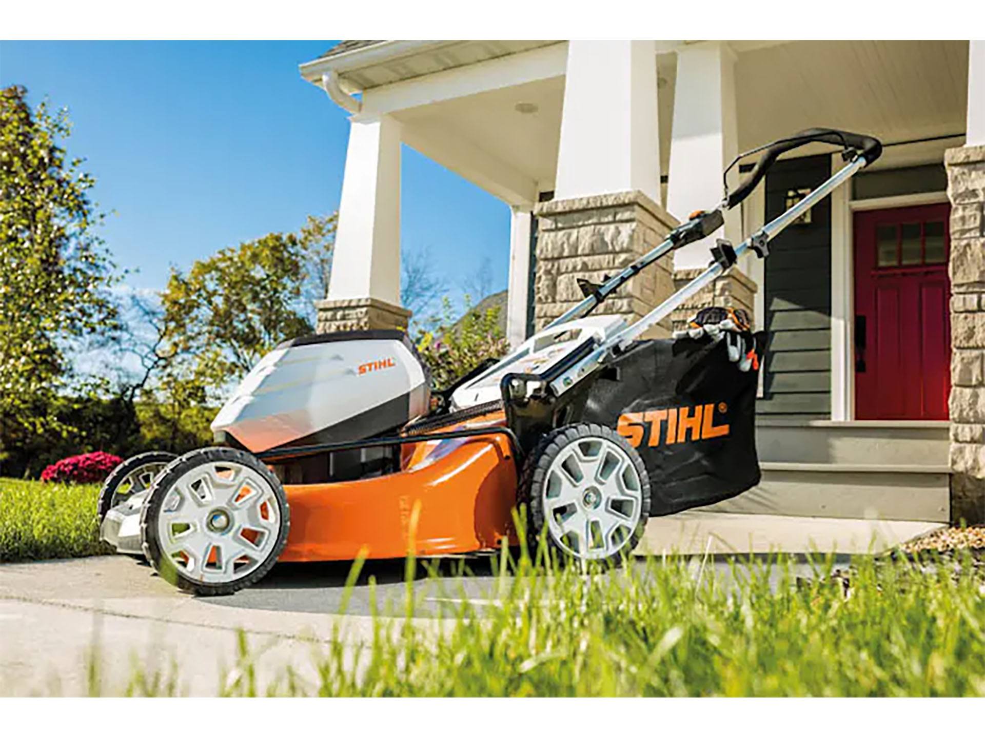Stihl RMA 510 21 in. Push w/ (2) AP300S Battery & AL301 Charger in Arcade, New York - Photo 5