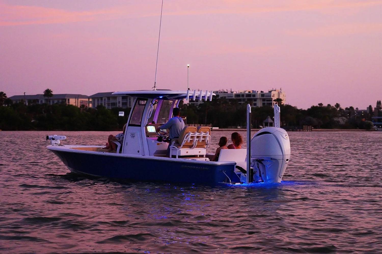 2023 Sportsman Masters 247 Bay Boat in Lake City, Florida - Photo 12