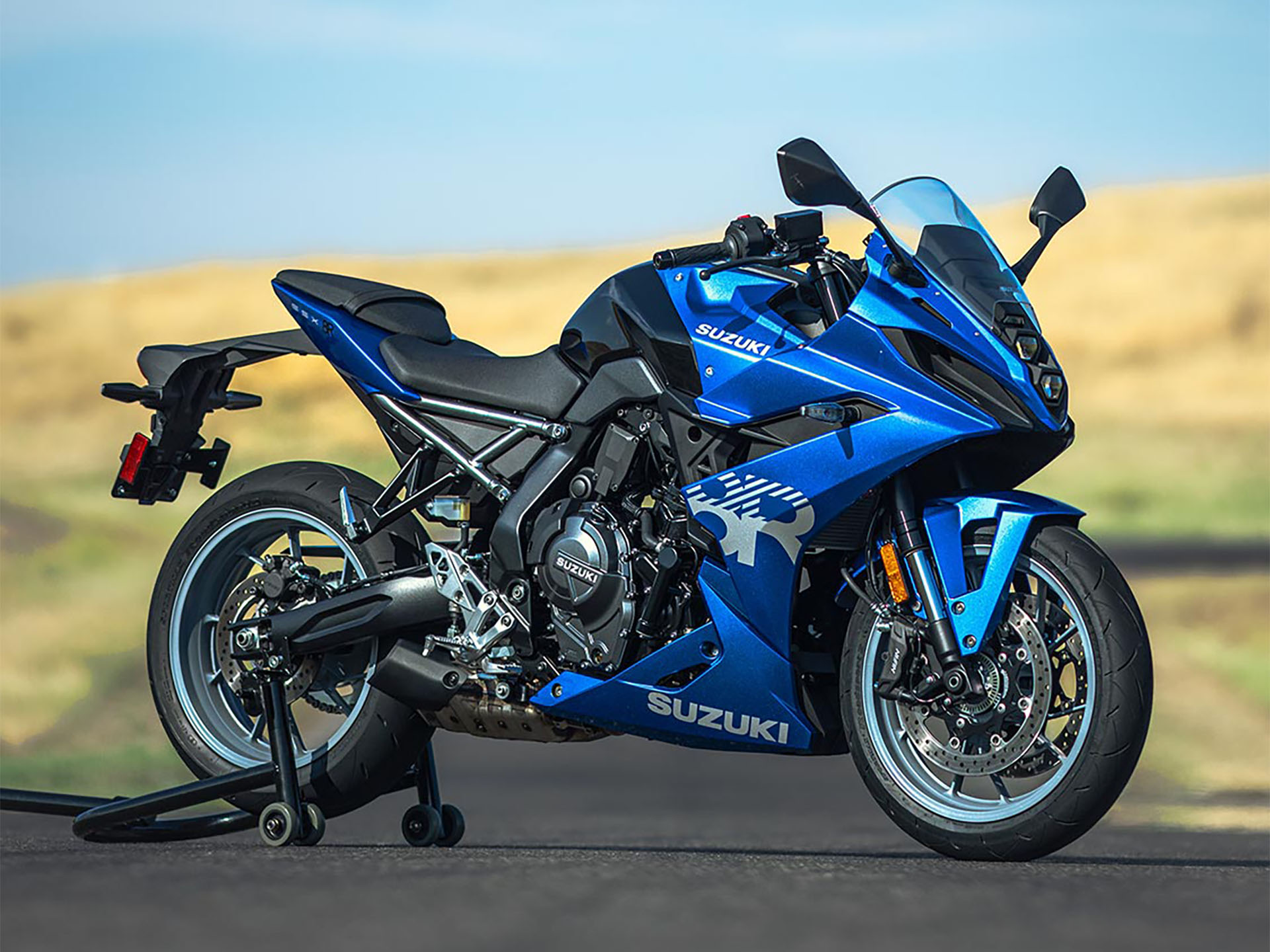 2025 Suzuki GSX-8R in Massillon, Ohio - Photo 5