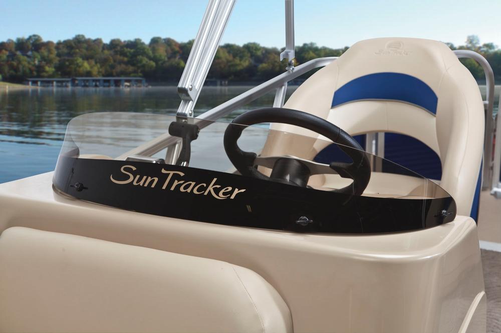 2012 Sun Tracker Party Barge 24 DLX XP3 in Marquette, Michigan - Photo 34