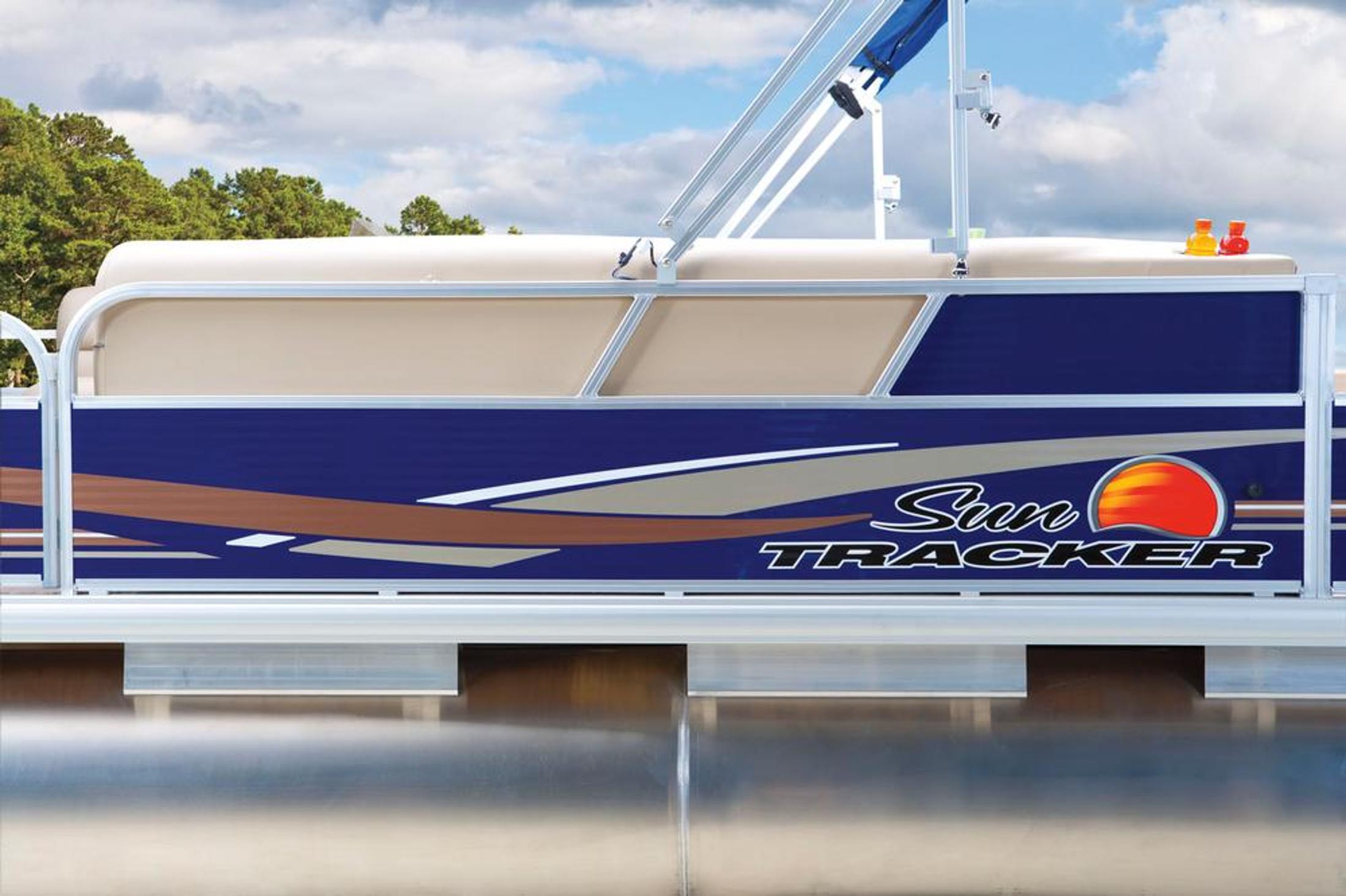 2013 Sun Tracker Fishin' Barge 20 DLX in Appleton, Wisconsin - Photo 37
