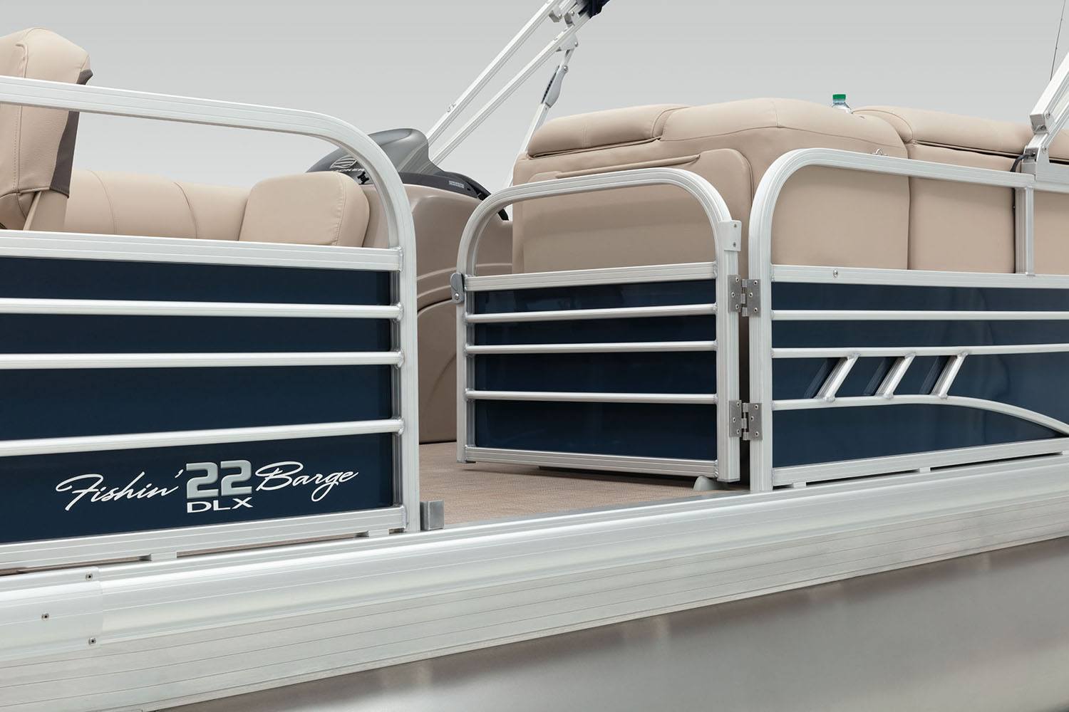 2022 Sun Tracker Fishin' Barge 22 DLX in Rapid City, South Dakota