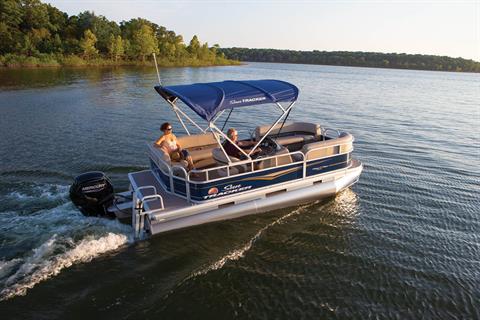 2022 Sun Tracker Party Barge 18 DLX in Marquette, Michigan - Photo 9