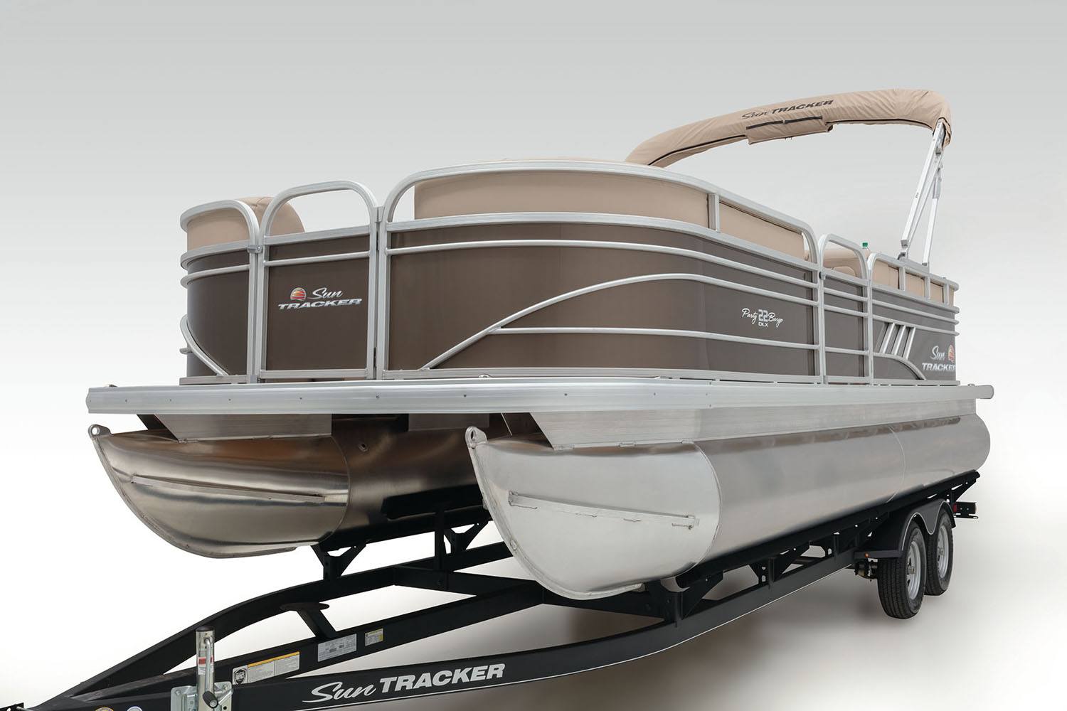 2022 Sun Tracker Party Barge 22 DLX in Marquette, Michigan - Photo 12