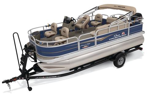 2023 Sun Tracker Bass Buggy 18 DLX in Rapid City, South Dakota
