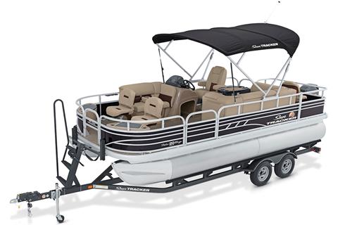 2023 Sun Tracker Fishin' Barge 20 DLX in Appleton, Wisconsin - Photo 4