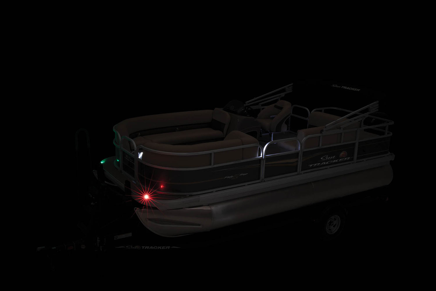 2023 Sun Tracker Party Barge 18 DLX in Marquette, Michigan - Photo 18