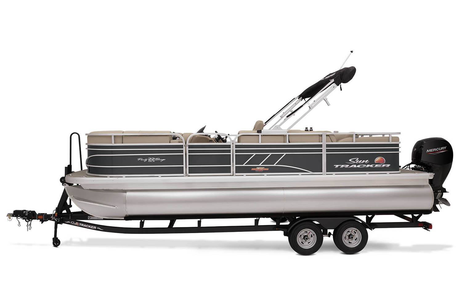 2023 Sun Tracker Party Barge 22 RF DLX in Rapid City, South Dakota