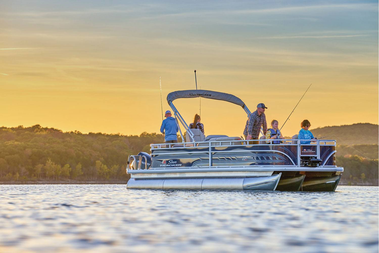 2024 Sun Tracker Fishin' Barge 22 XP3 in Somerset, Wisconsin