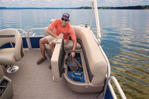 2024 Sun Tracker Party Barge 16 DLX in Marquette, Michigan - Photo 23