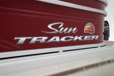 2024 Sun Tracker Party Barge 20 DLX in Marquette, Michigan - Photo 14
